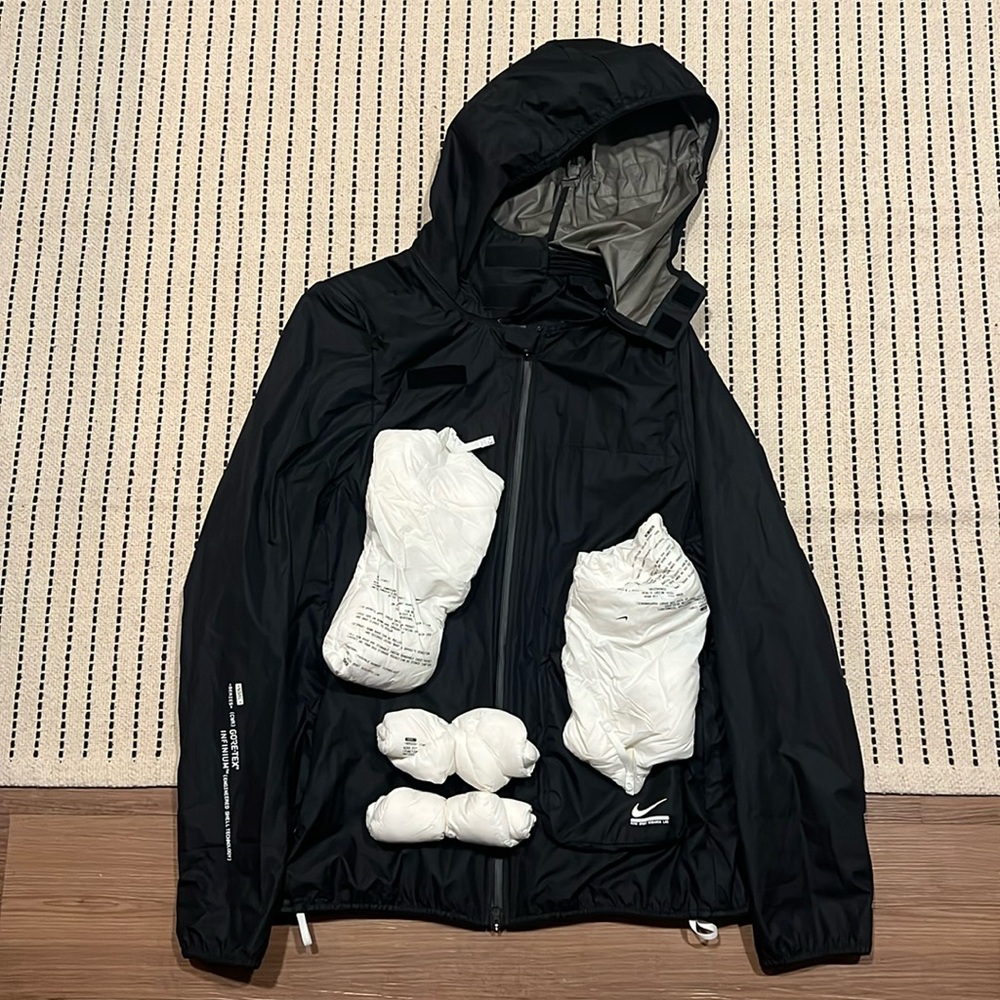 Nike men’s Gortex running  jacket